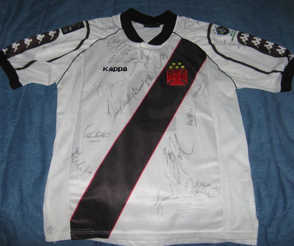 1998camisaautografada.jpg