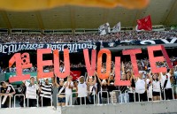 04-20091024-torcida.jpg