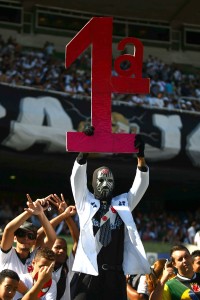11-20091024-torcida.jpg