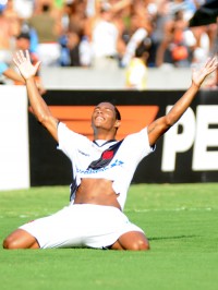 33-20091107adriano14.jpg