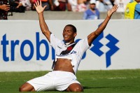 37-20091107adriano5.jpg