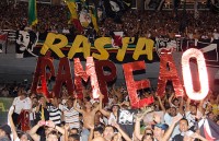 42-20091113-torcida-comemoracao-titulo.jpg