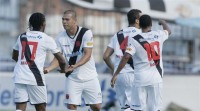 18-20100206-gol-nilton.jpg