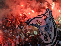 02-20100213-torcida.jpg