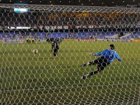 48-20100213-carlosalberto=penalti.jpg