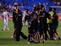 56-20100213-jogadores-comemoram.jpg