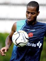 Dedé durante treino do Vasco: confiança em alta