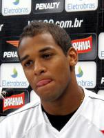 Fellipe Bastos diz que time vai lutar pela Libertadores