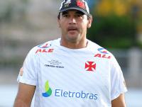 Com Ricardo Gomes, Vasco espera acabar com mudanças constantes de técnicos