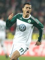 Meia brasuca Cícero em ação pelo Wolfsburg