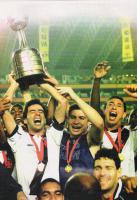 Levantando a taa da Libertadores 1998
