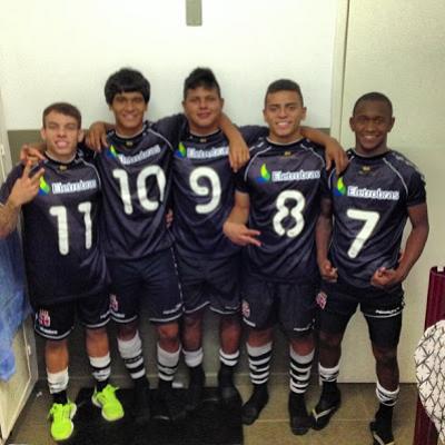 Marquinhos (11), ndio (10), Daniel Pessoa (9), Blendon (8) e Yago (7) antes do jogo