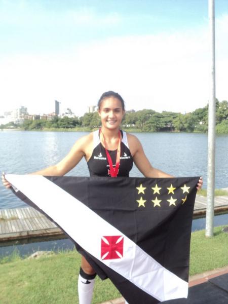 Isabela Beatriz Ferreira venceu o single skiff infantil