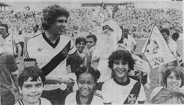 Fora Jovem , TOV e Roberto Dinamite 1982