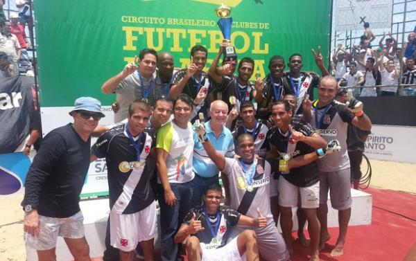 Vasco  o campeo da 1 etapa do Circuito Brasileiro de futebol de areia, que aconteceu em Vitria, no ES