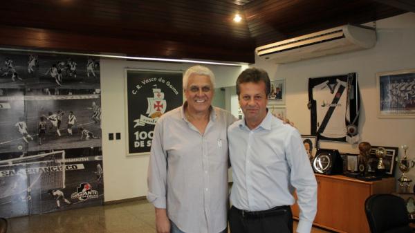 Dinamite assina acordo com Carlos Moreira, presidente da WISeKey