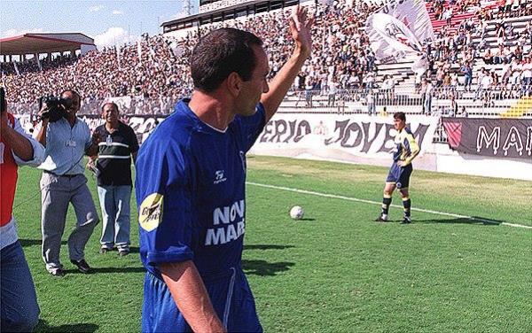 Edmundo no jogo Vasco 3 x 0 Cruzeiro em So Janurio em 2001