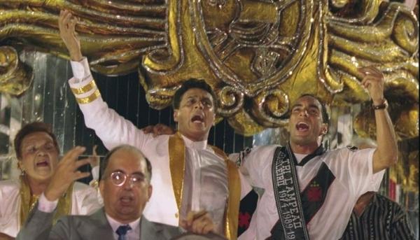1998: Dulce Rosalina, Roberto Dinamite e Edmundo na Unidos da Tijuca, que homenageou o centenrio do Vasco