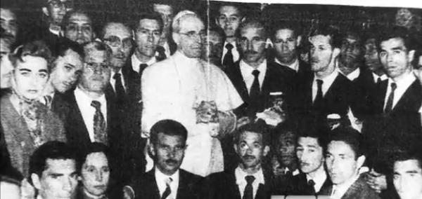 Delegao vascana com o Papa Pio XII em 1956