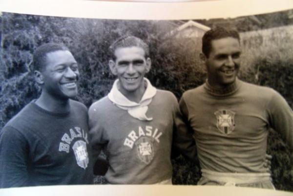 Barbosa ao lado de Castilho e Gilmar: foto histrica de grandes goleiros do Brasil