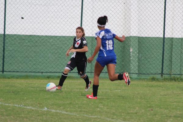 Rafaela Bastos marcou um gol contra o Cabo Frio