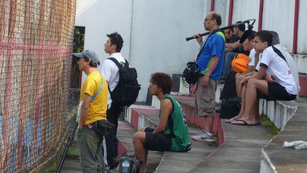 Jornalistas de Hong Kong acompanham treino do Vasco no estdio Eustquio Marques