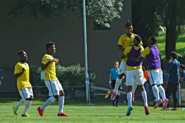 Evander Ferreira (19) marcou trs gols contra a Costa Rica