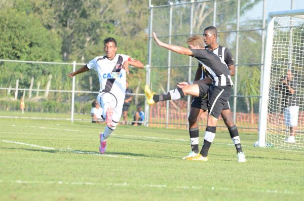 Caio Monteiro balanou as redes contra o Botafogo