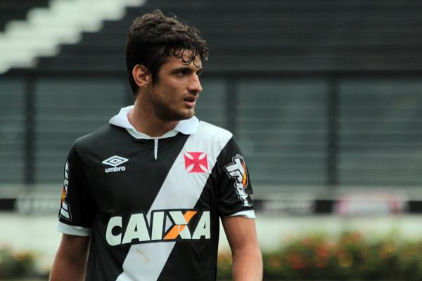 Guilherme Costa chegou ao Vasco jogando pela categoria mirim