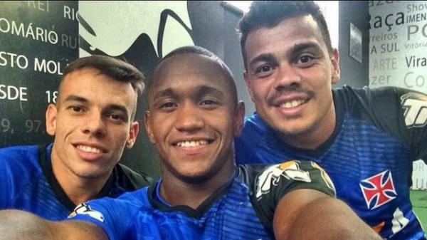Da esquerda para direita: Marquinhos do Sul, Yago e Bernardo posaram para selfie