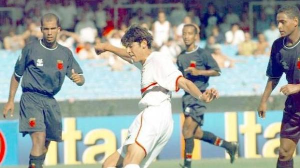 So Paulo e Vasco se enfrentando pelo Rio-So Paulo de 2002