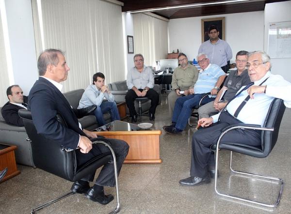 Autoridades se reuniram com diretoria do Vasco nesta quinta-feira (14/05)