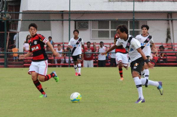 Com gols de Hugo Borges, Sub-17 venceu Flamengo na Gvea