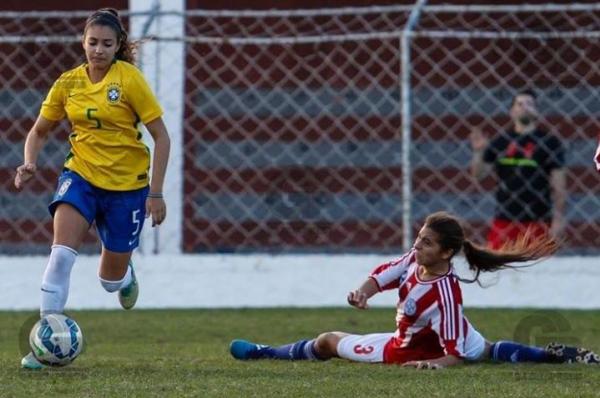 Angelina, do Vasco, no jogo contra o Paraguai