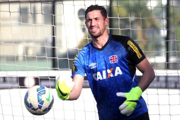 Martn Silva no voltou a jogar pelo Vasco desde a disputa da Copa Amrica no Chile