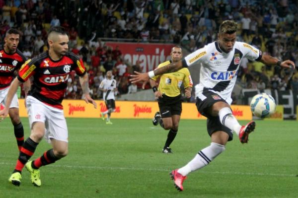 Rafael Silva em ao contra o Flamengo no Maraca