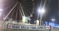 Faixa 'Reage Vasco! Fora, Eurico' no Rock in Rio
