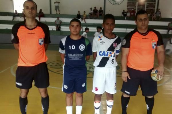 Sub-13 do capito Gustavo Ferreira derrotou o Montanha Clube por 17 a 0