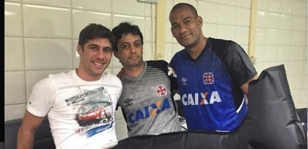 Caprres tem recebido at atletas de outros clubes. Na foto, Fellype Gabriel, do Palmeiras, com Evangelista e Rodrigo