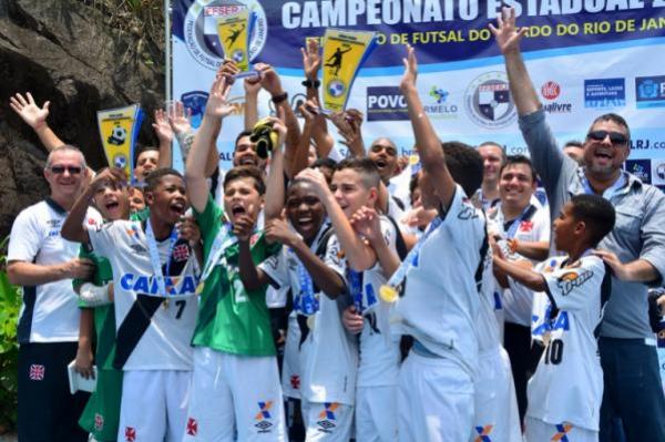 Campeo carioca e estadual da Srie Ouro, o time de Futsal sub-11 do Vasco terminou a temporada 2015 invicto