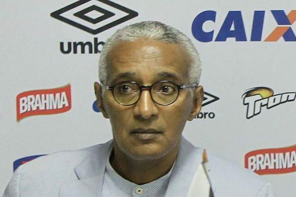 Homem forte do futebol do Vasco acredita que o clube no v contratar atacante