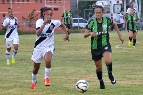 Rayssa Neres infernizou a defesa do Amrica Mineiro