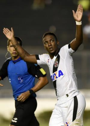 Thalles comemora um dos quatro gols marcados na primeira fase do Carioca