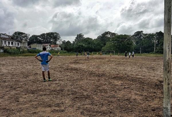Campo de terra onde treina o sub-17 do Paysandu 