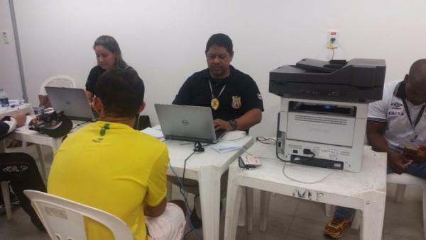 Corintiano presta depoimento aps invaso em Vasco e Flamengo