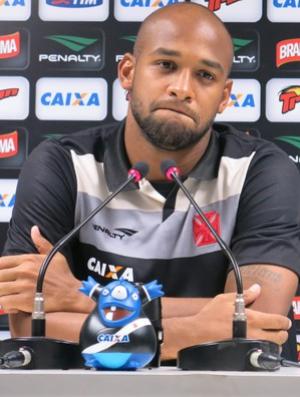 Fellipe Bastos nos tempos de Vasco: volante vai torcer para o time na final do Campeonato Carioca, no domingo