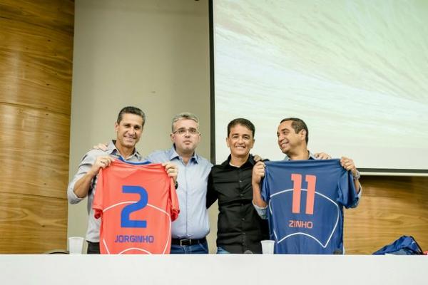 Jorginho e Zinho deram palestra para jovens que pretendem seguir carreira de jogador nos EUA
