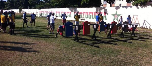 Jogadores do Vasco Patriotas treinam com sled no Estdio Luso-Brasileiro