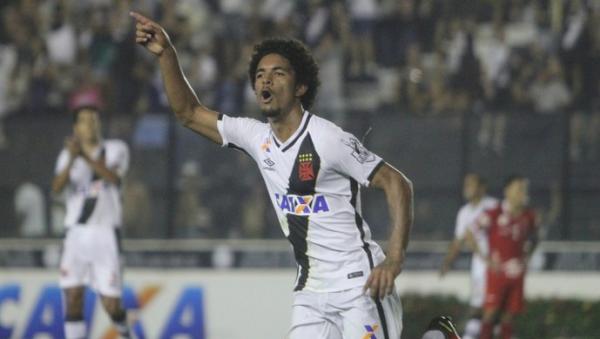 Douglas comemora o seu primeiro gol com a camisa do time profissional do Vasco