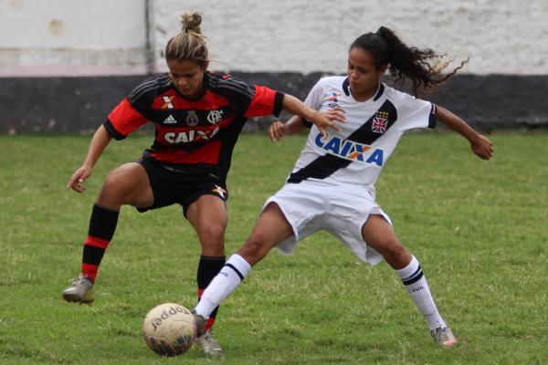 Mariana Santos marcou o segundo gol